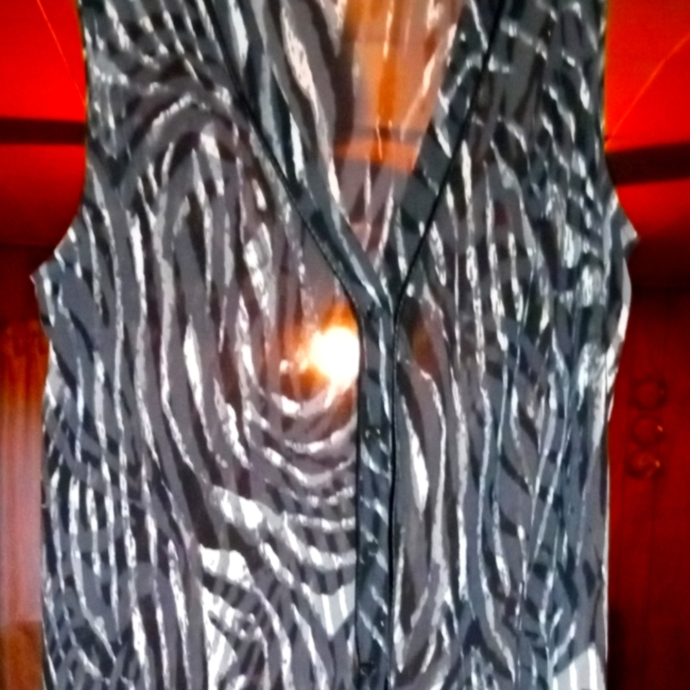 Ladies dress or caftan guessing xl